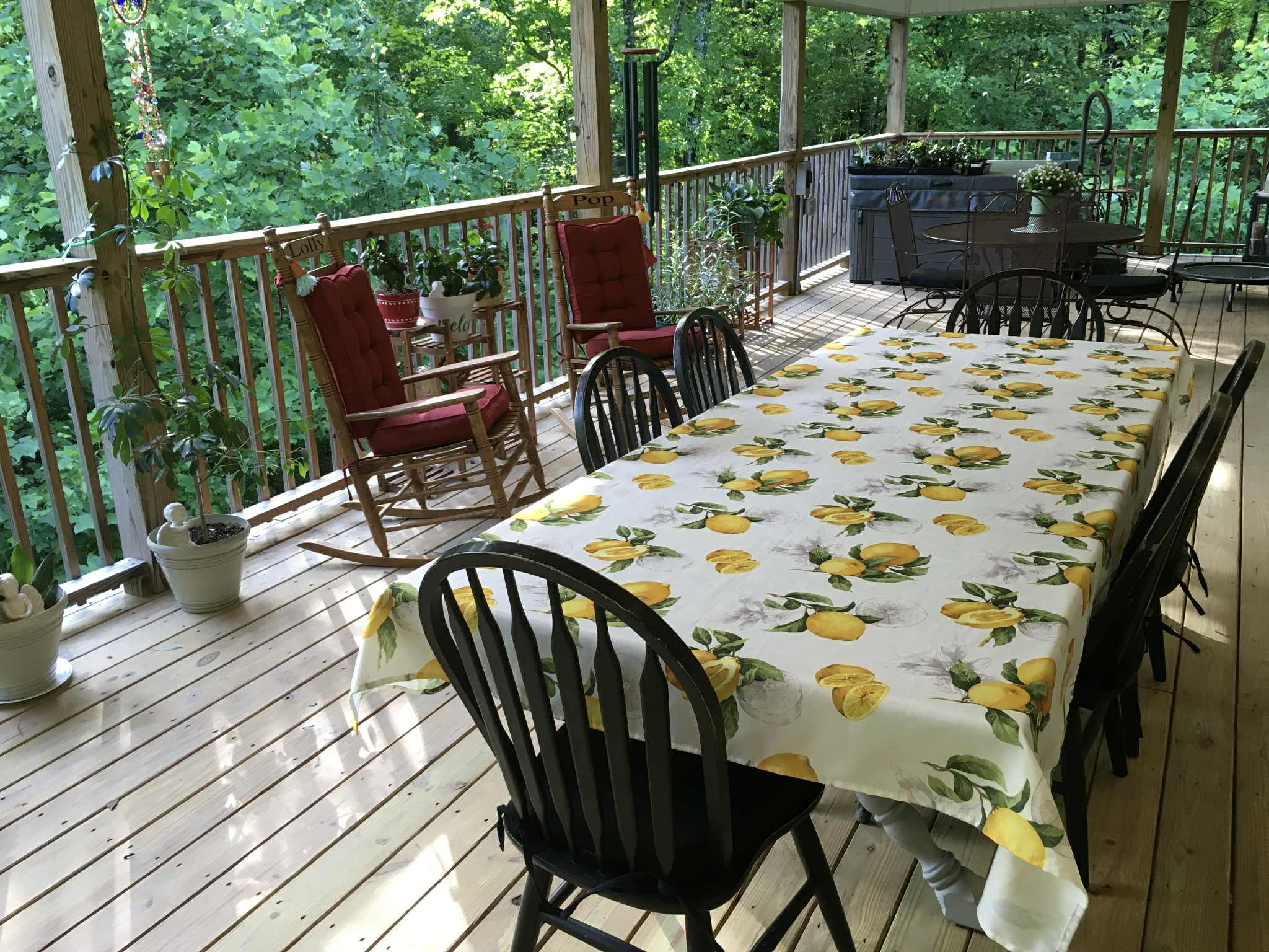 Covered Deck Dining Area